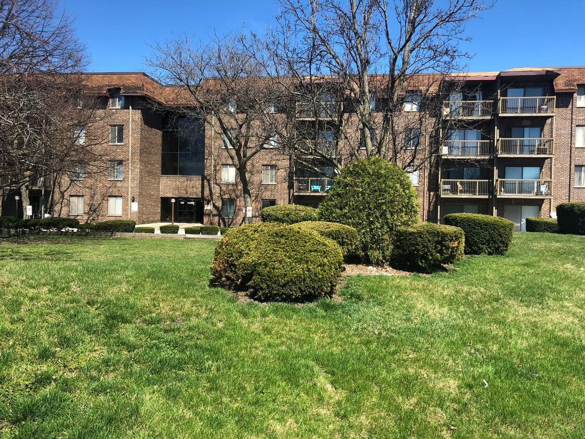830 Elder Rd. #410, Homewood, IL 60430