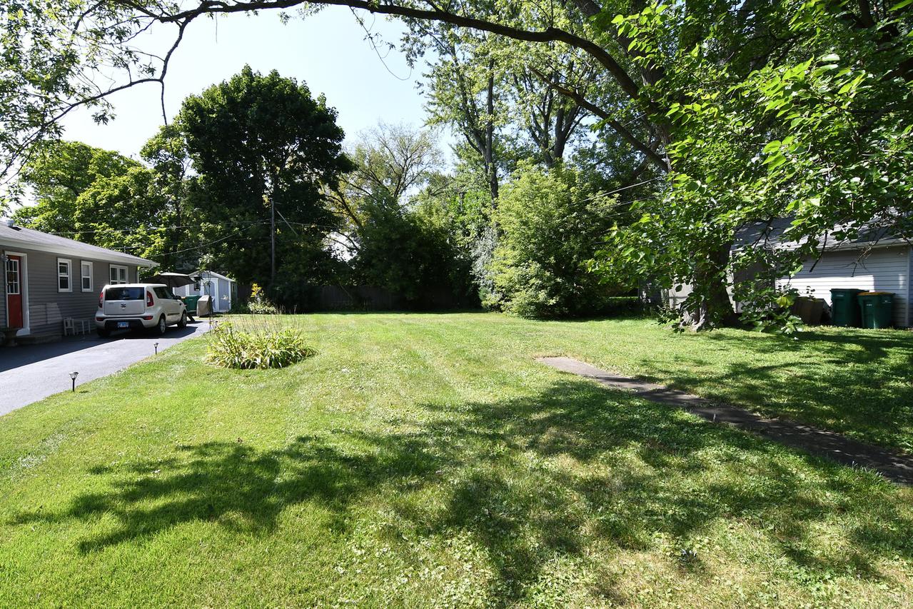 1121 Jackson Ave., Wauconda, IL 60084