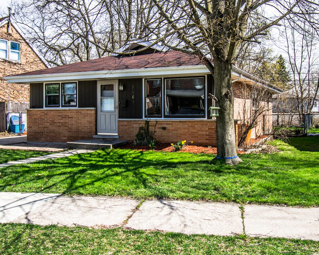 5469 Edison Ave., Oak Lawn, IL 60453