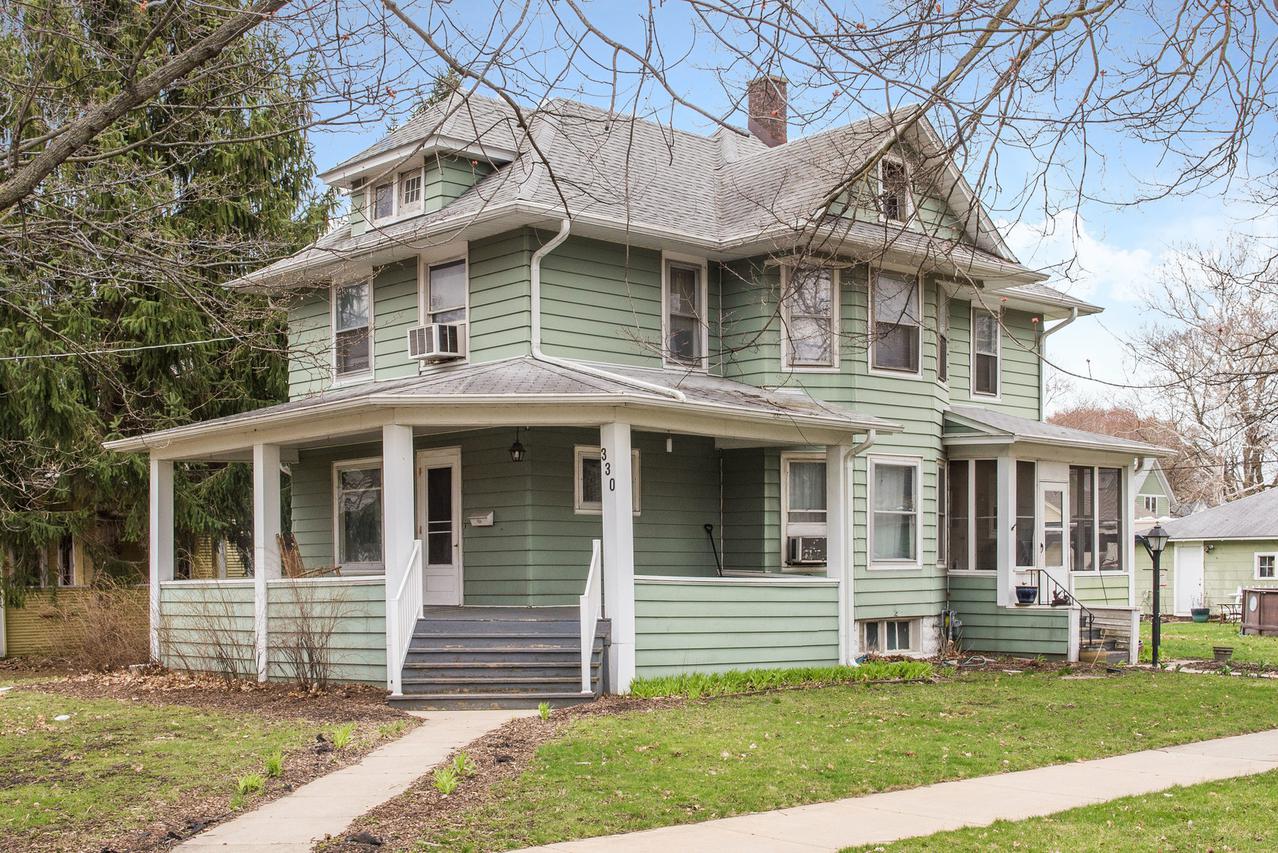 330 S 5th St., Dekalb, IL 60115