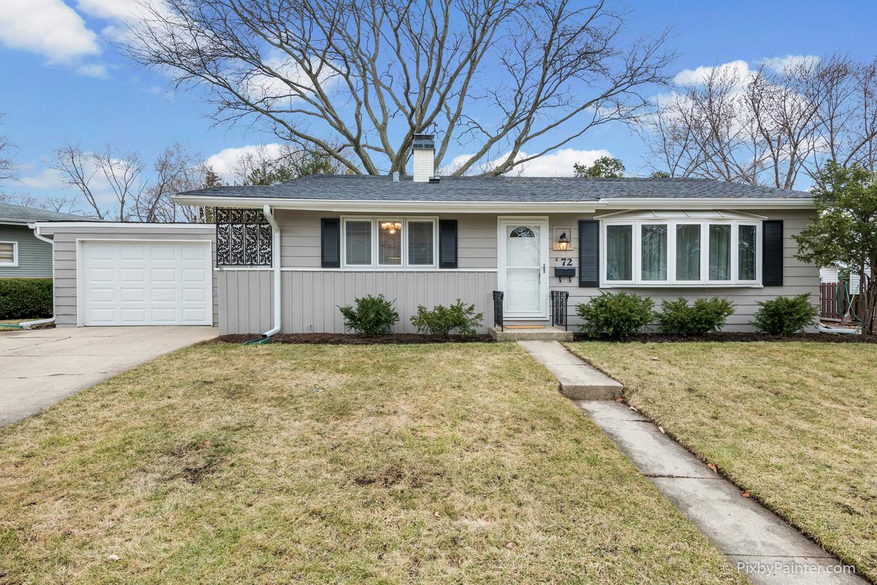 72 Mohawk Tr., Buffalo Grove, IL 60089