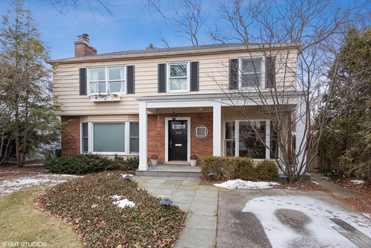 116 Maple Ave., Wilmette, IL 60091