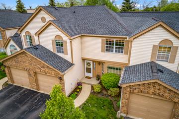 186 Wellington Cir., Gurnee, IL 60031