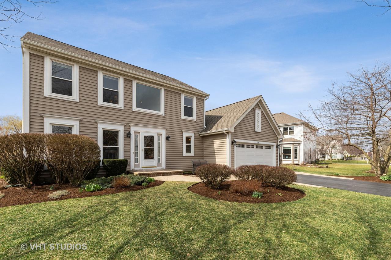 212 Bobolink Dr., Grayslake, IL 60030
