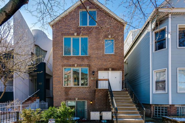 1525 W Barry Ave. #3R, Chicago, IL 60657
