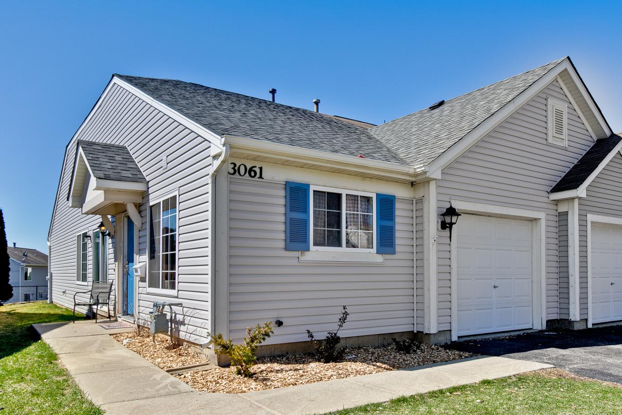 3061 Ronan Dr., Lake In The Hills, IL 60156