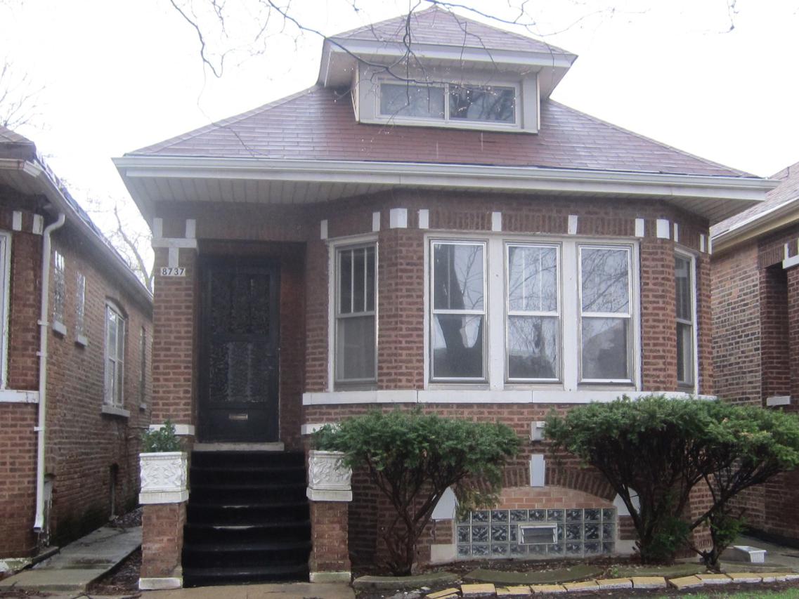 8737 S Aberdeen St., Chicago, IL 60620