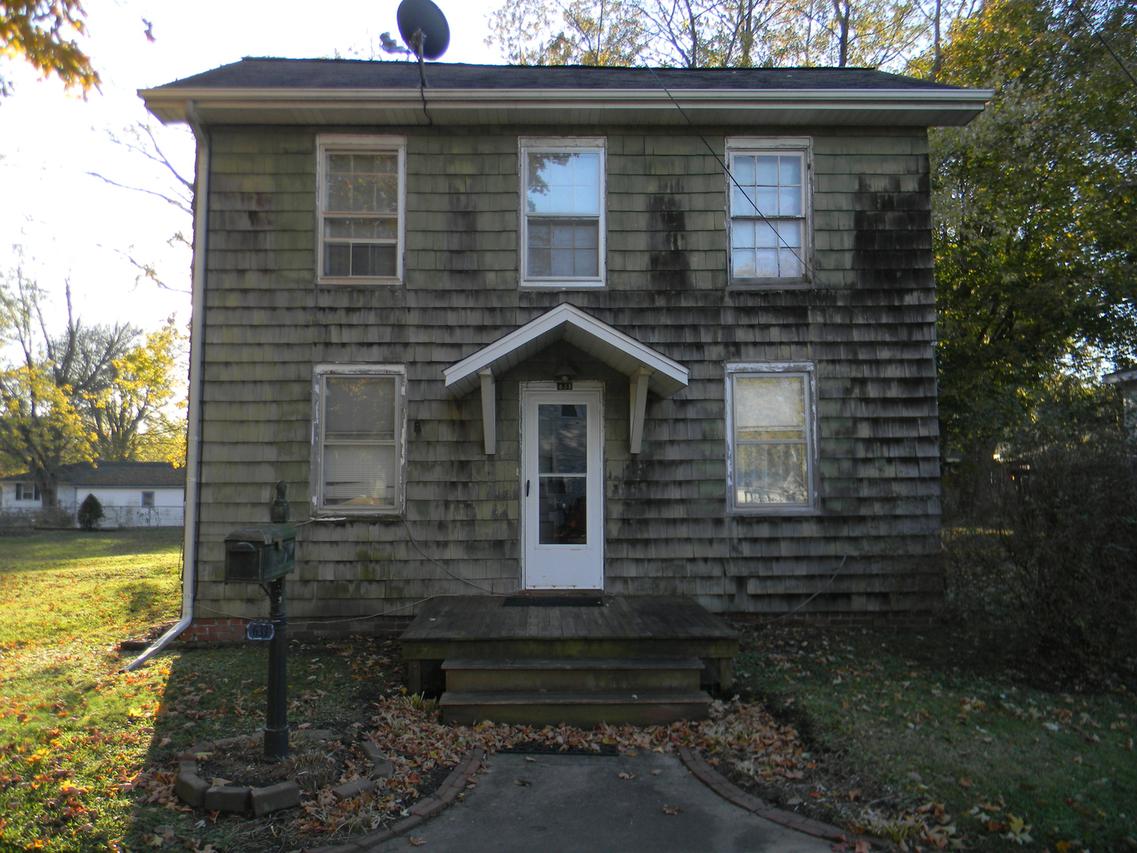 633 S Macon St., Bement, IL 61813