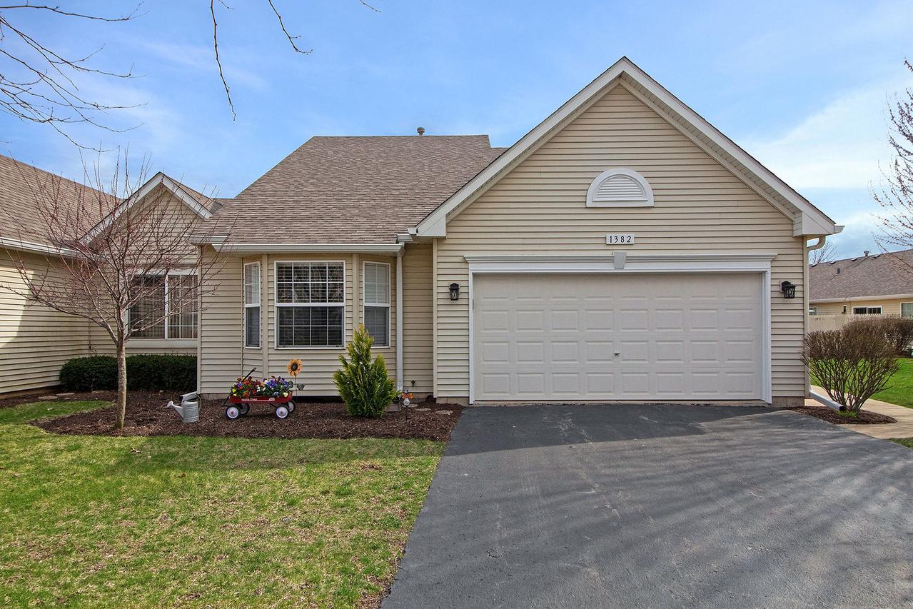 1382 Chestnut Cir., Yorkville, IL 60560