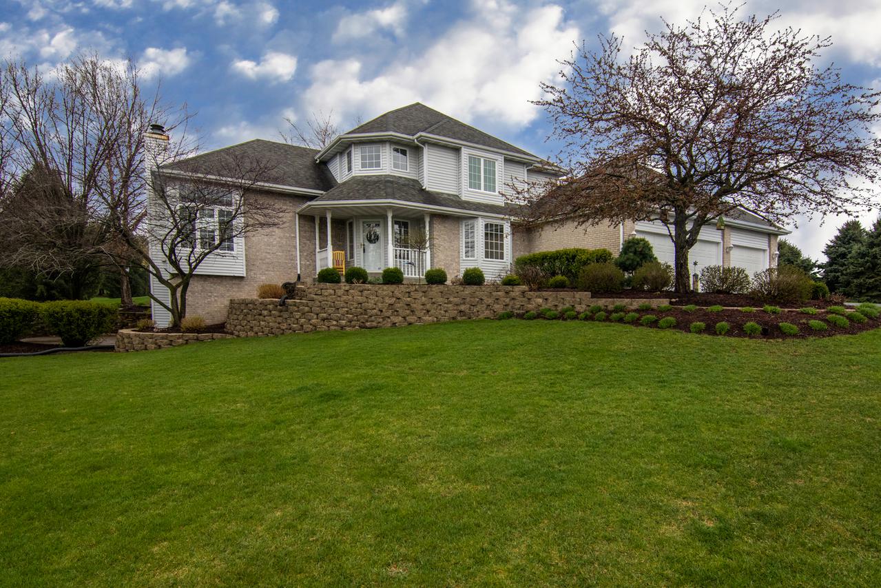 12317 Dunham Dr., Roscoe, IL 61073