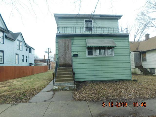 906 S 10th Ave., Maywood, IL 60153