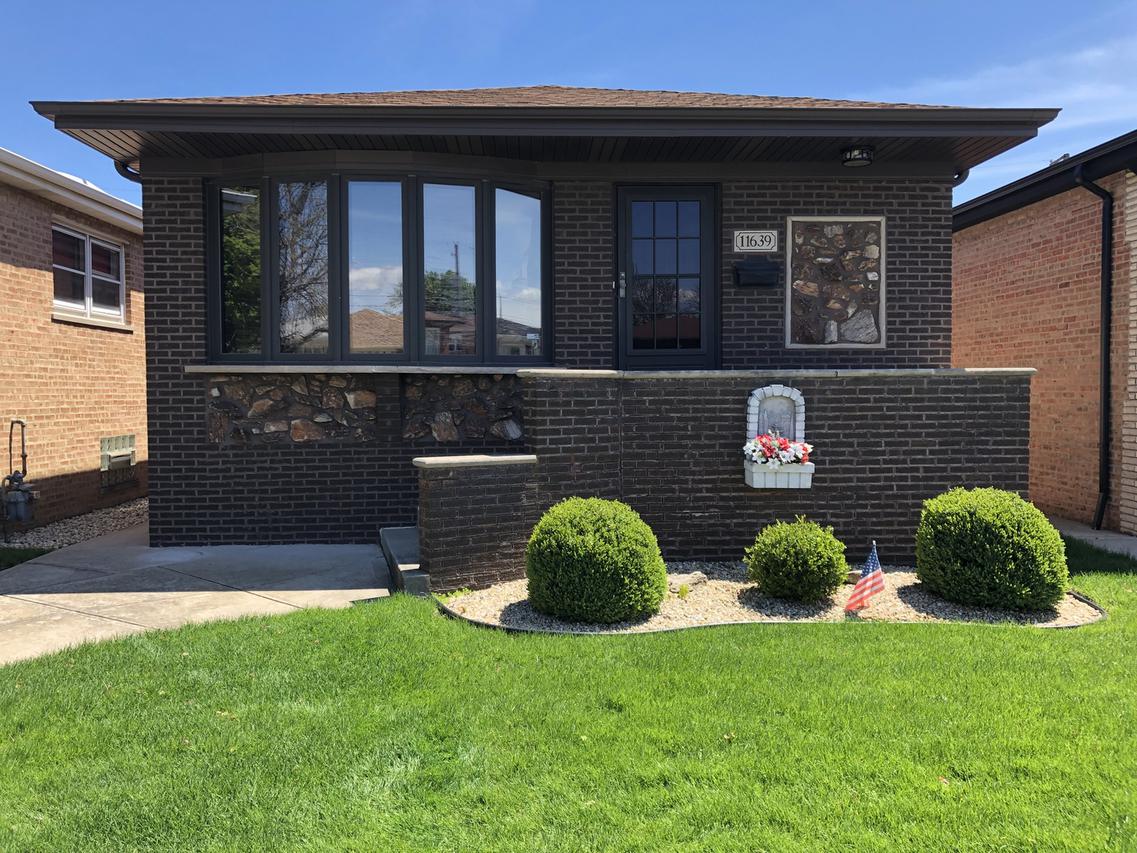 11639 S Avenue J, Chicago, IL 60617