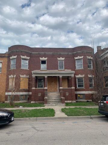 7033 S Vernon Ave., Chicago, IL 60637