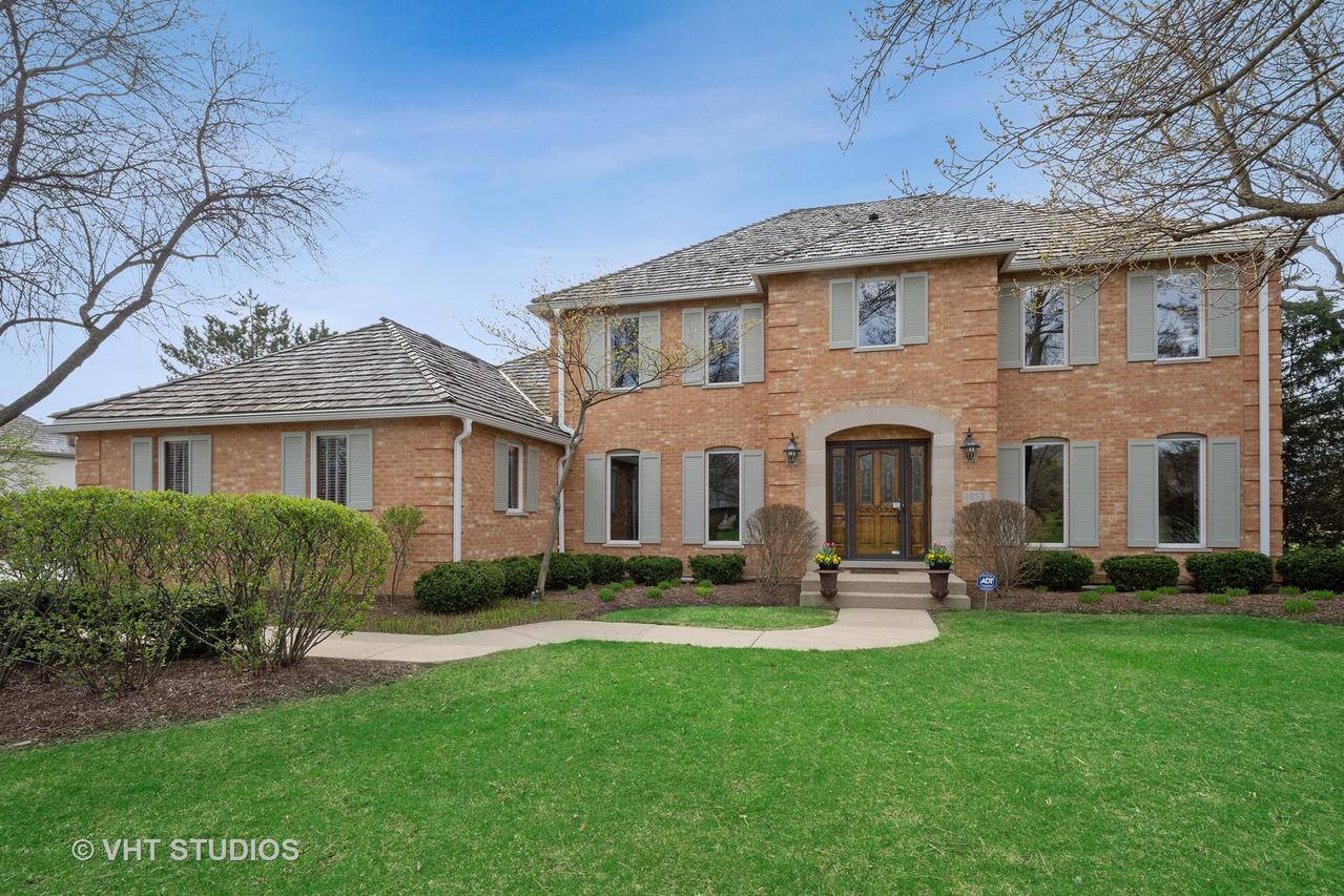 1853 N Braymore Dr., Inverness, IL 60010