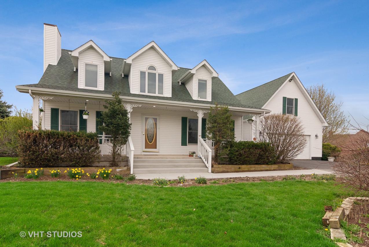 18 Fox Glen Dr., Yorkville, IL 60560