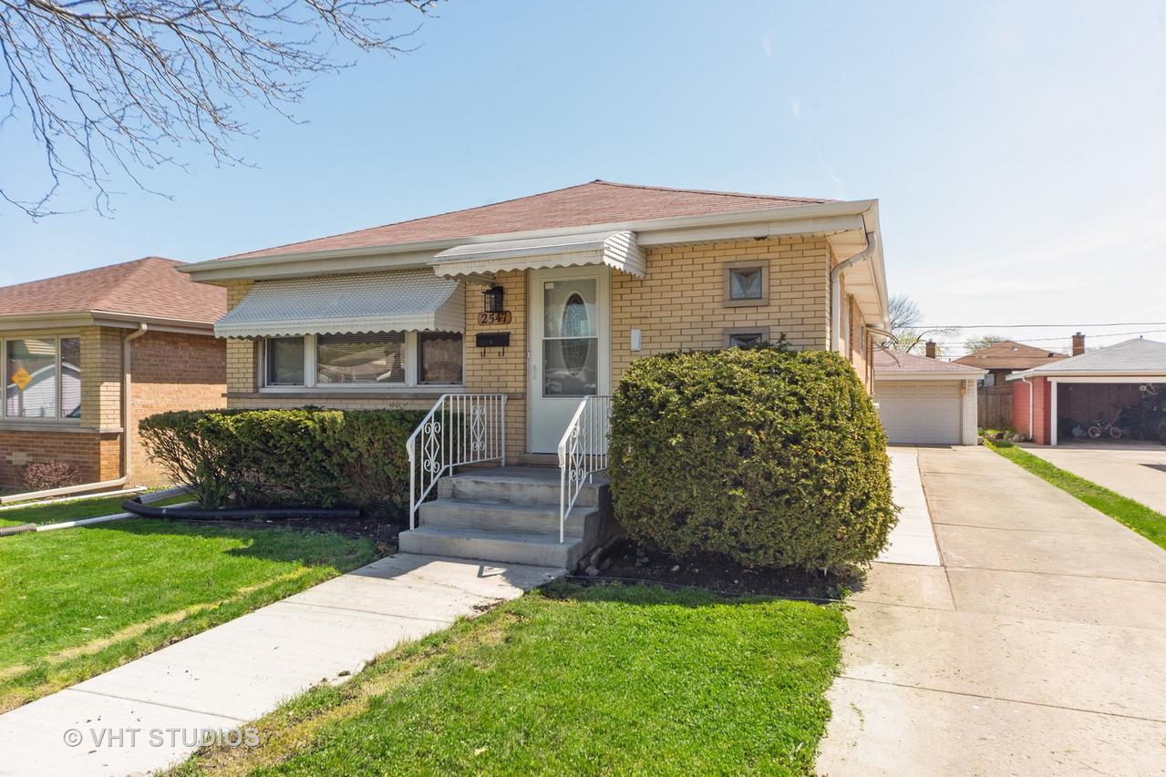 2547 Atlantic St., Franklin Park, IL 60131
