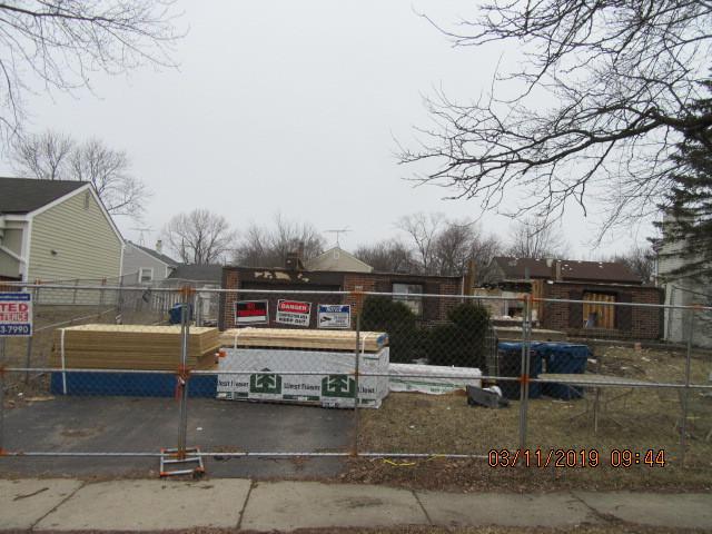 283 Hill Ave., Bartlett, IL 60103