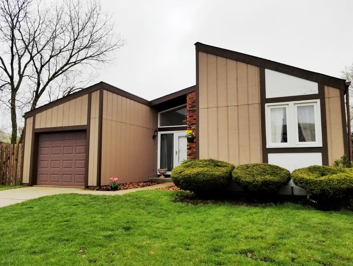 8124 Park Crest Dr., Darien, IL 60561