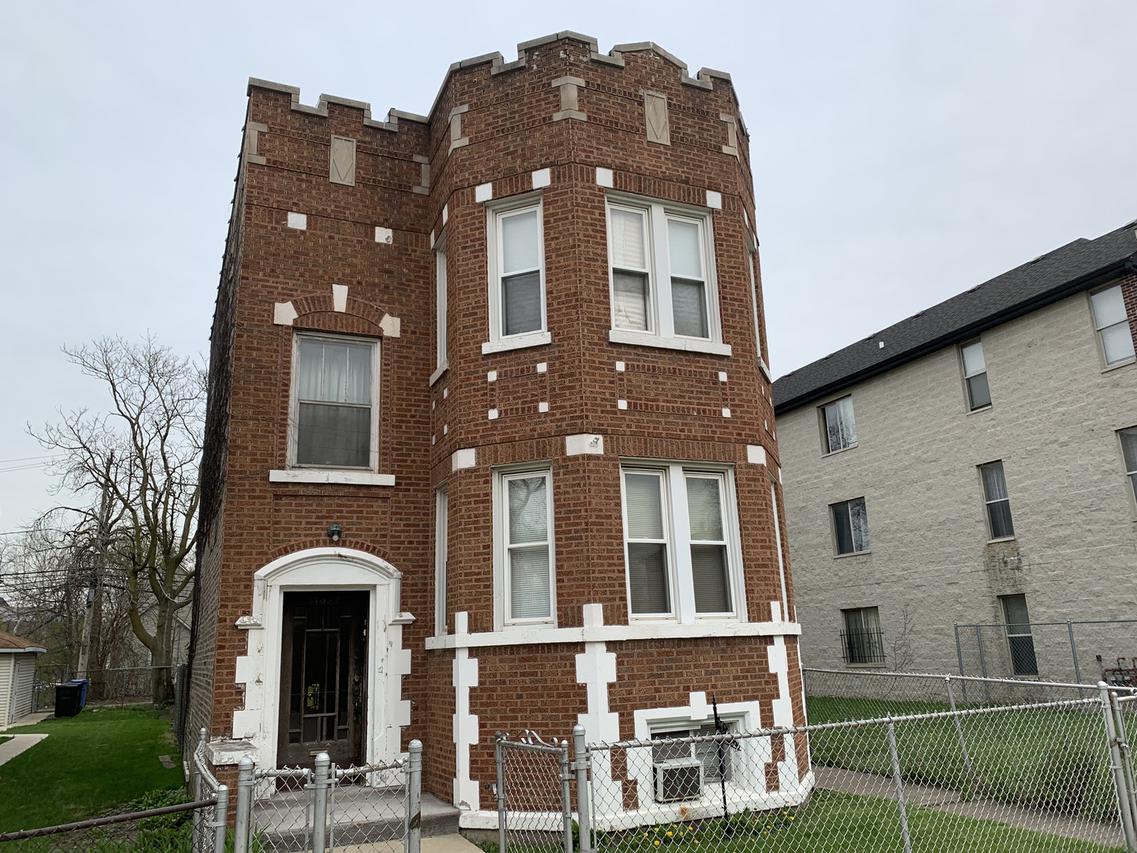 11027 S Edbrooke Ave., Chicago, IL 60628