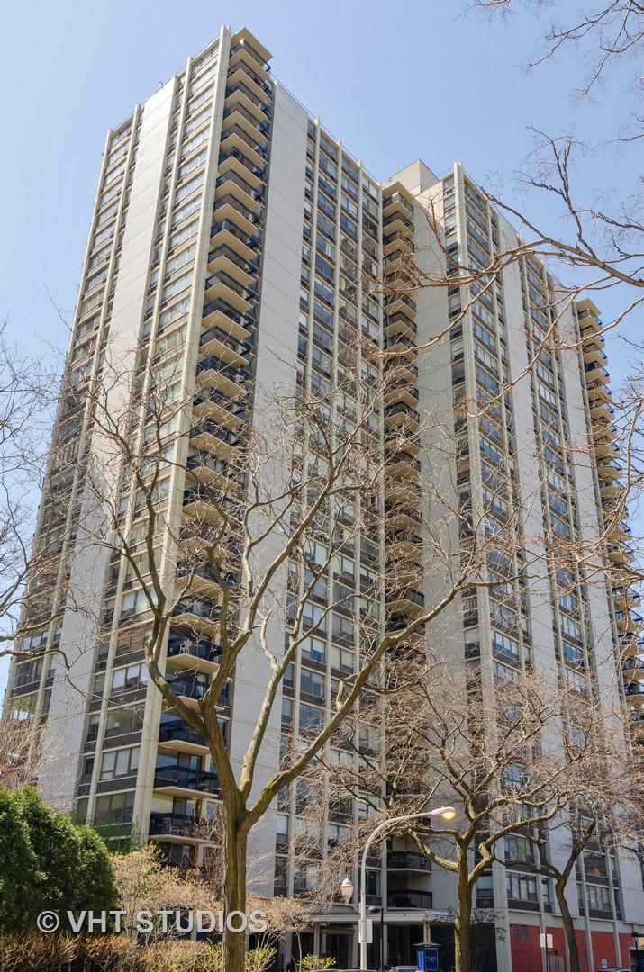 1360 N Sandburg Ter. #2608C, Chicago, IL 60610