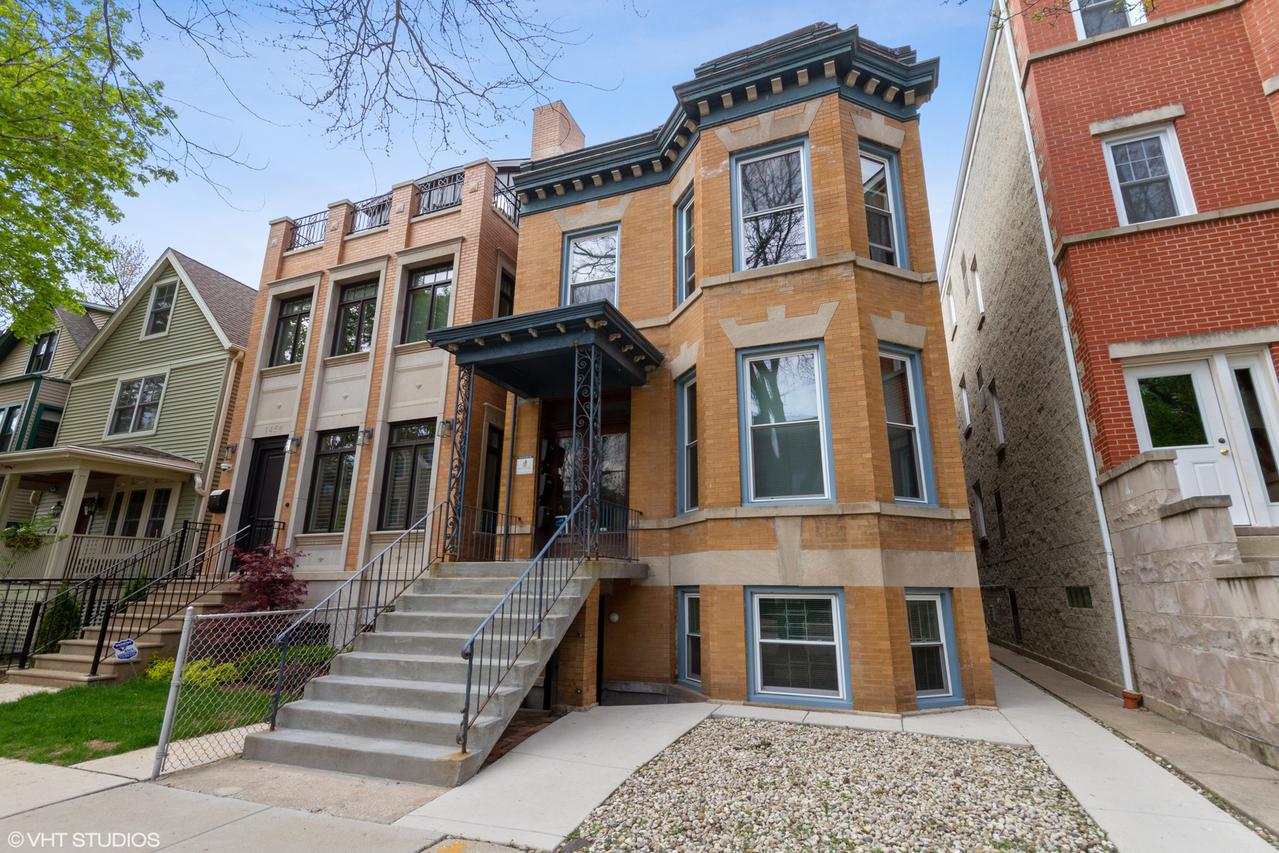 1446 W Melrose St., Chicago, IL 60657