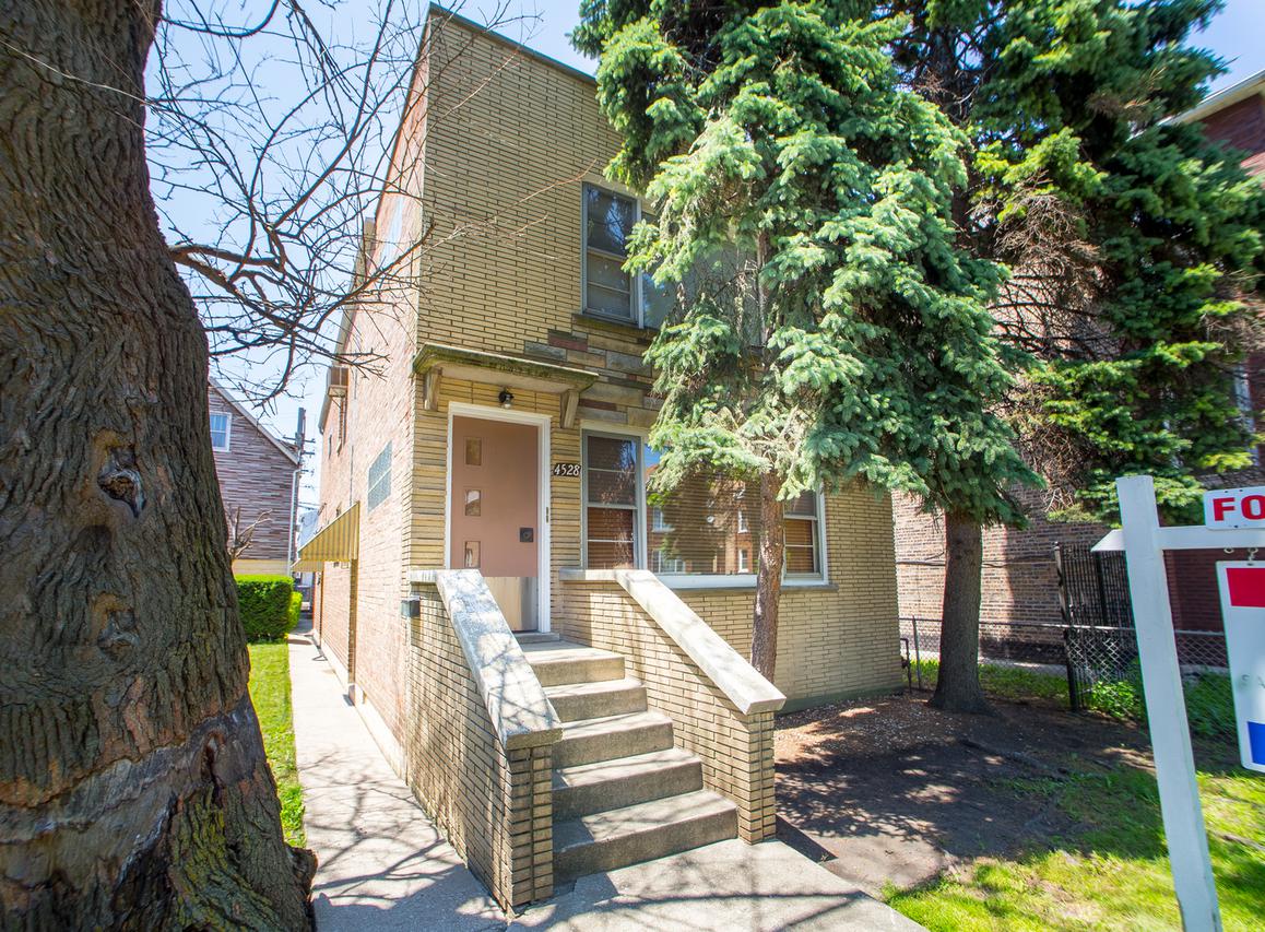 4528 S Francisco Ave., Chicago, IL 60632
