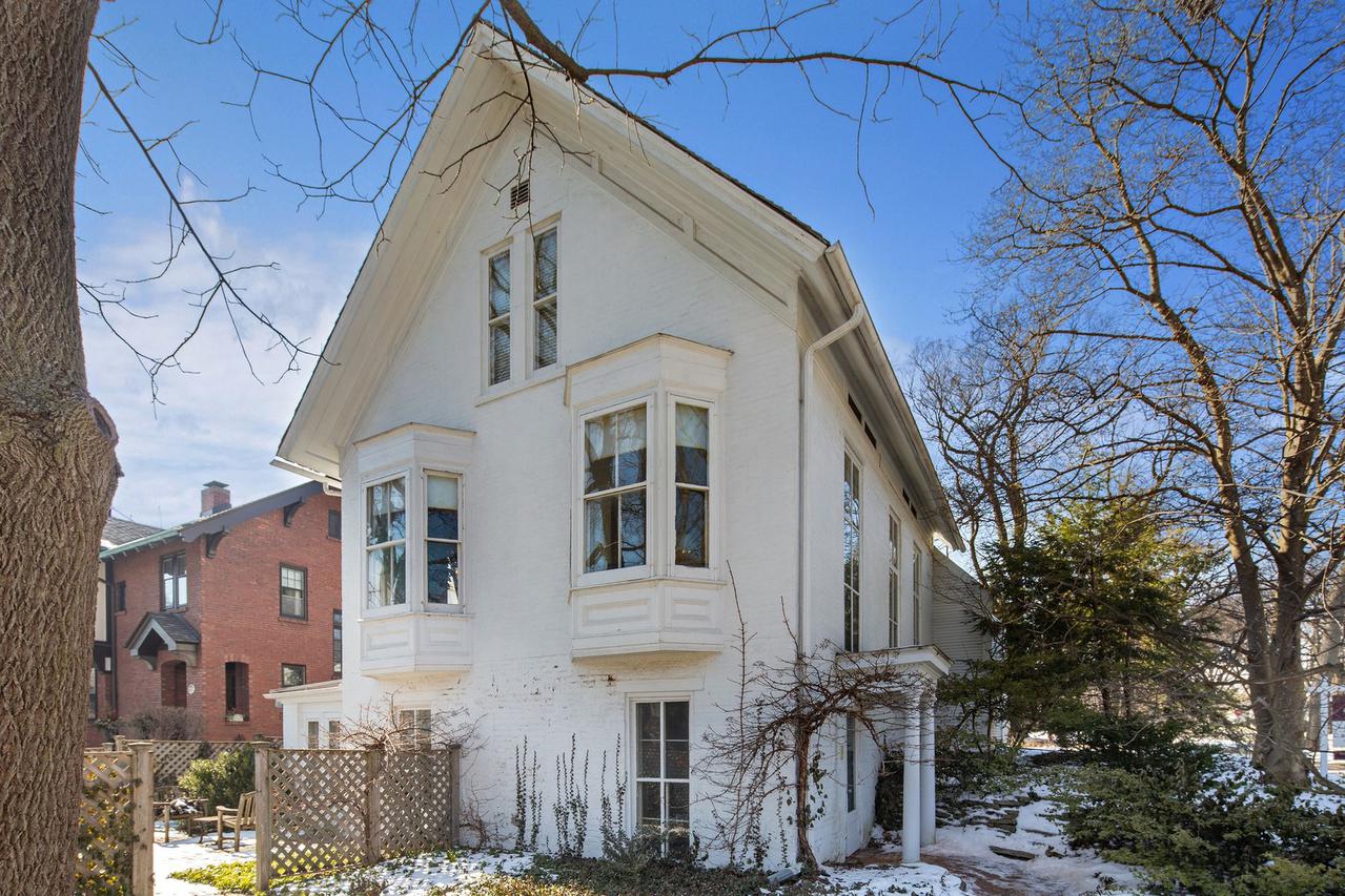 402 S Washington St., Hinsdale, IL 60521