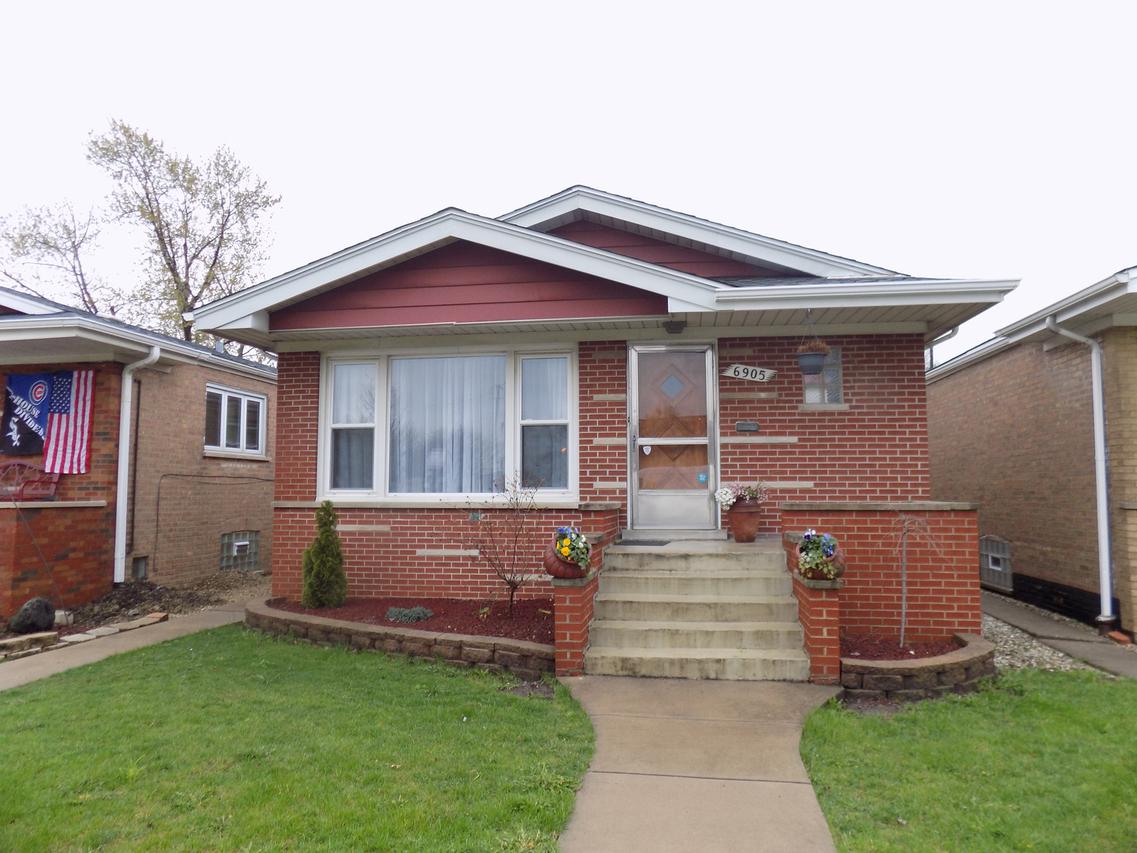6905 W 64th St., Chicago, IL 60638