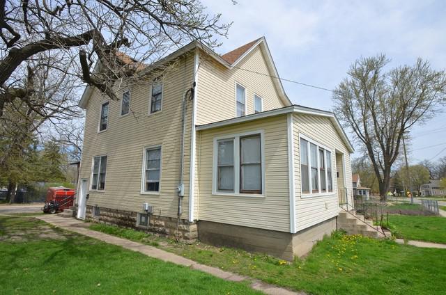 1112 Blackhawk Blvd., South Beloit, IL 61080