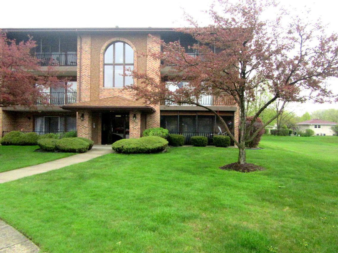 11111 Heritage Dr. #1A, Palos Hills, IL 60465