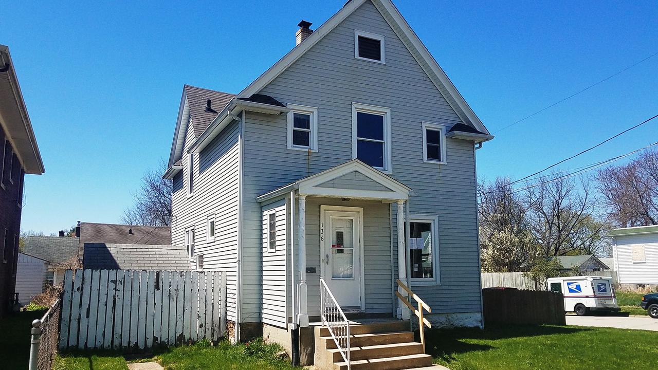 136 Smith Ave., Rockford, IL 61107