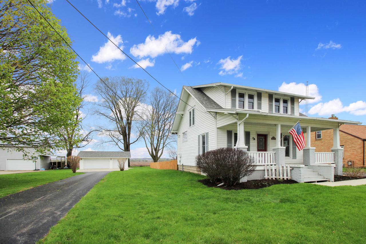 349 S Main St., Pearl City, IL 61062