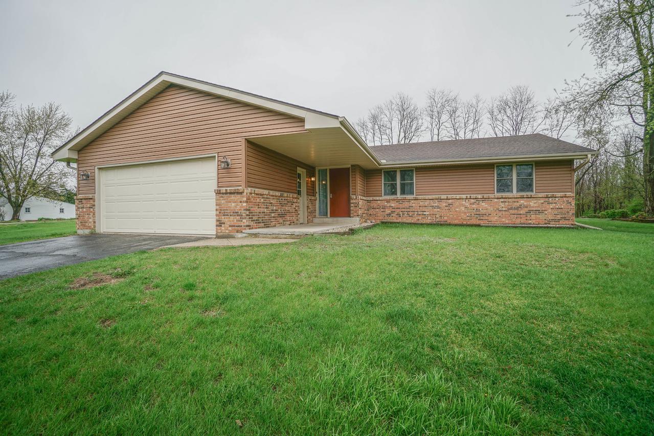 12035 Waidi Ave., Machesney Park, IL 61115
