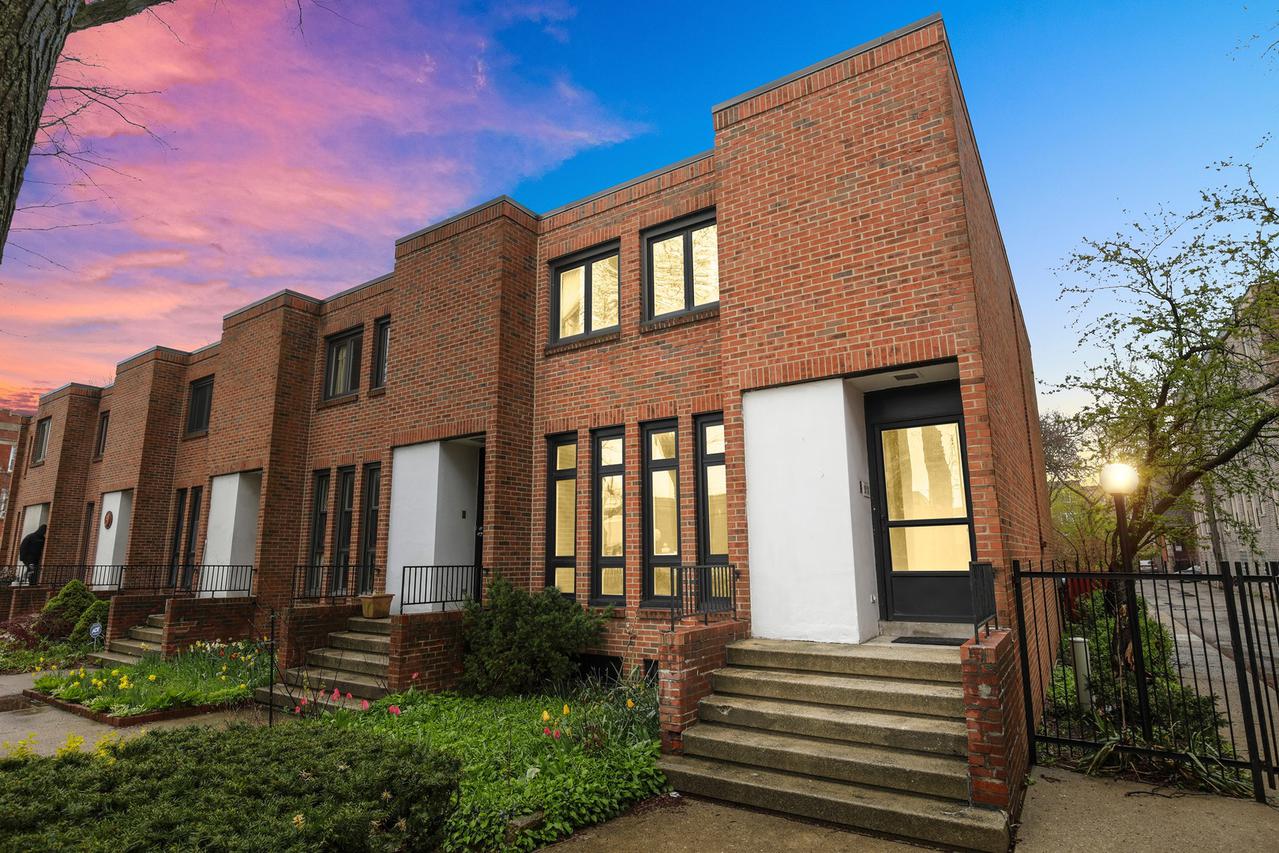 5221 S Kimbark Ave., Chicago, IL 60615