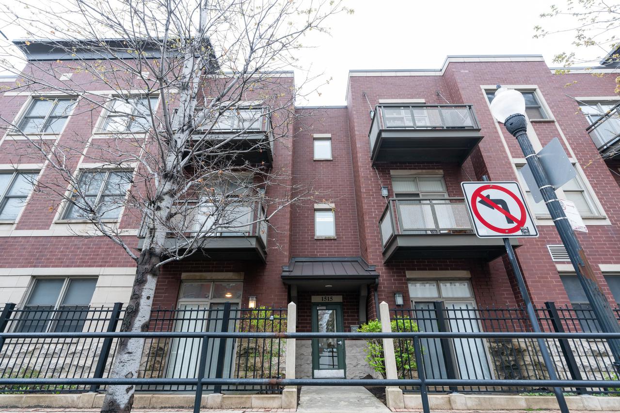 1515 S Halsted St. #105, Chicago, IL 60607