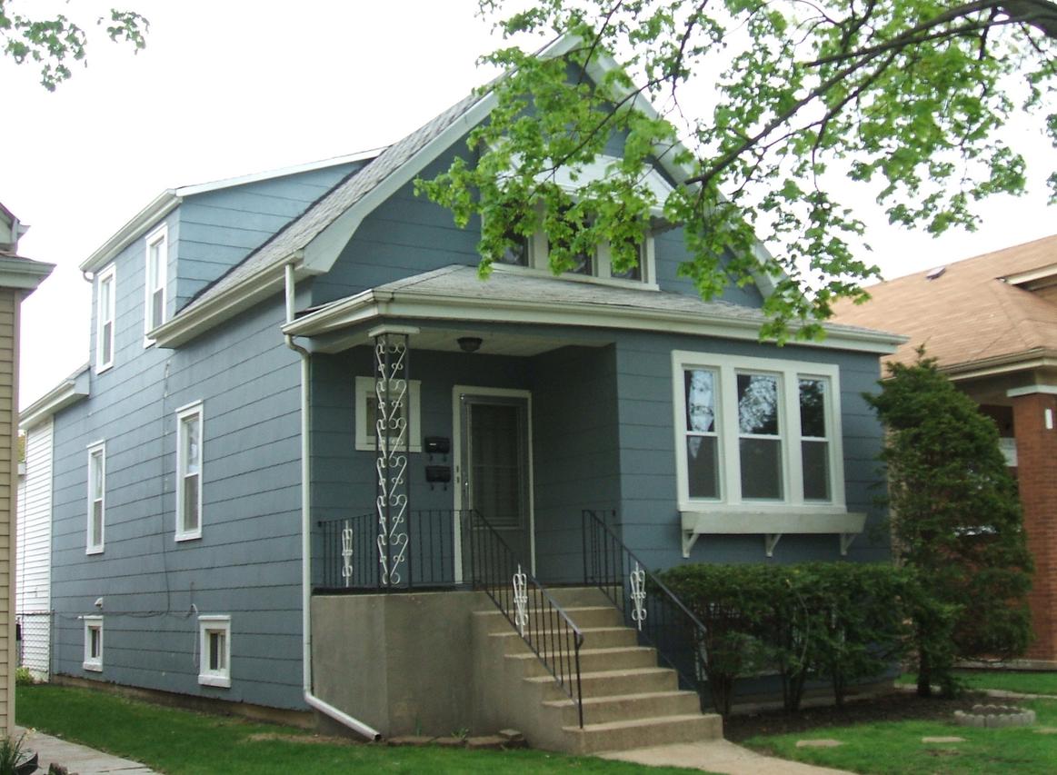 5910 W Eastwood Ave., Chicago, IL 60630