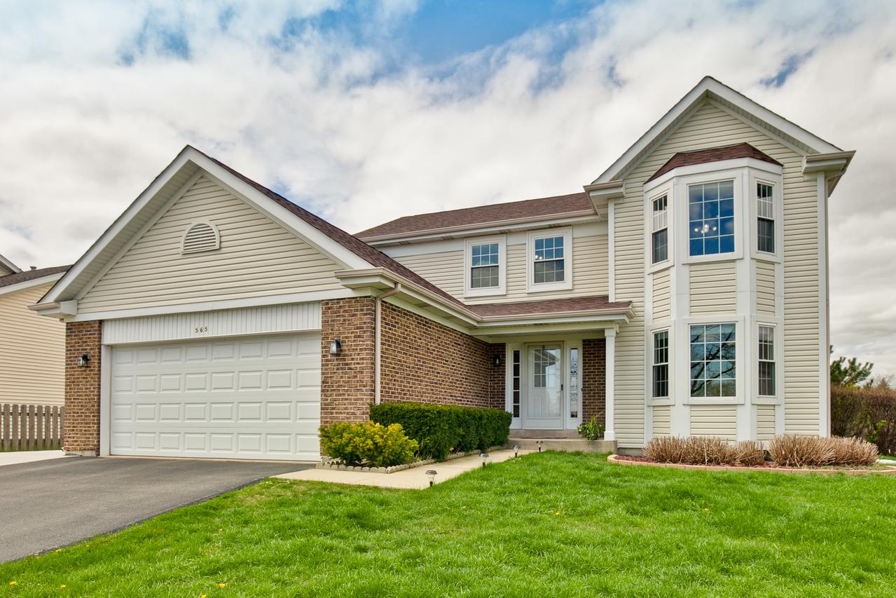 565 Red Bridge Rd., Lake Zurich, IL 60047