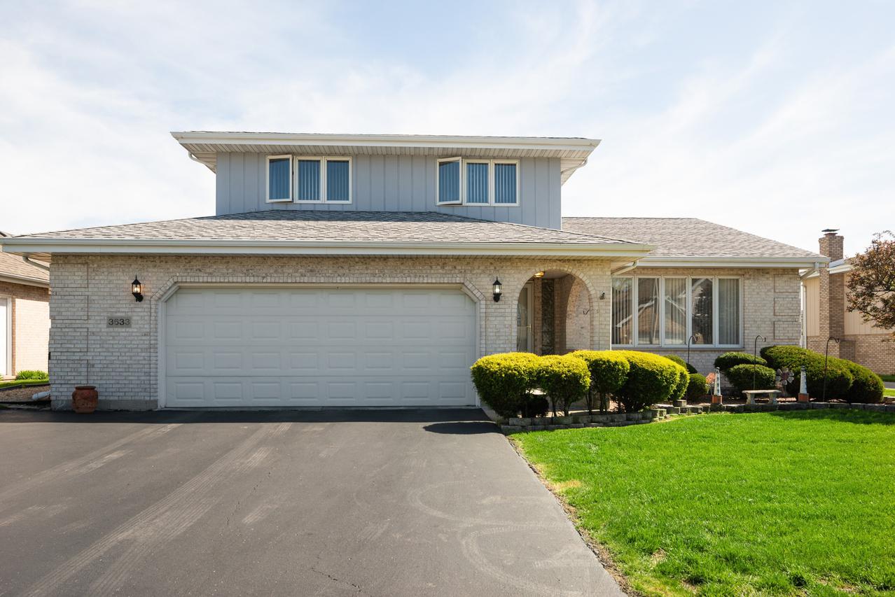 3633 192nd St., Lansing, IL 60438