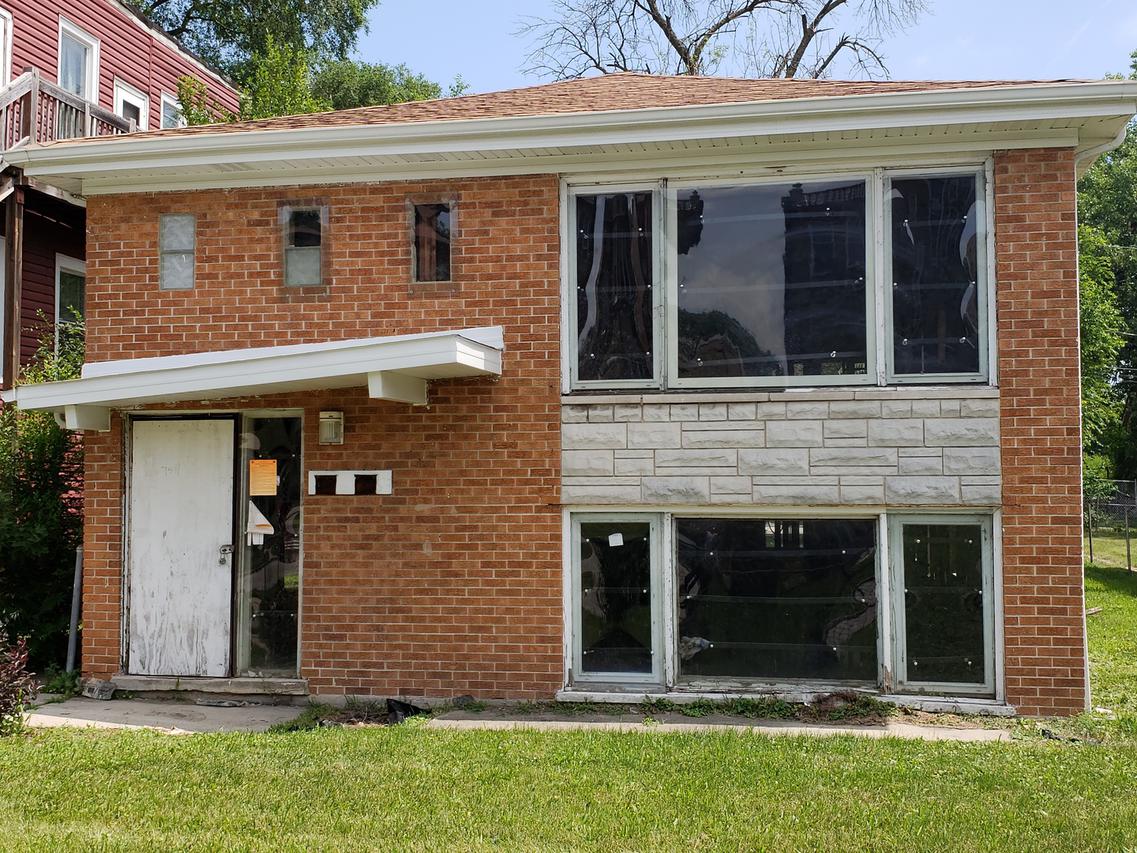 7511 S Emerald Ave., Chicago, IL 60620