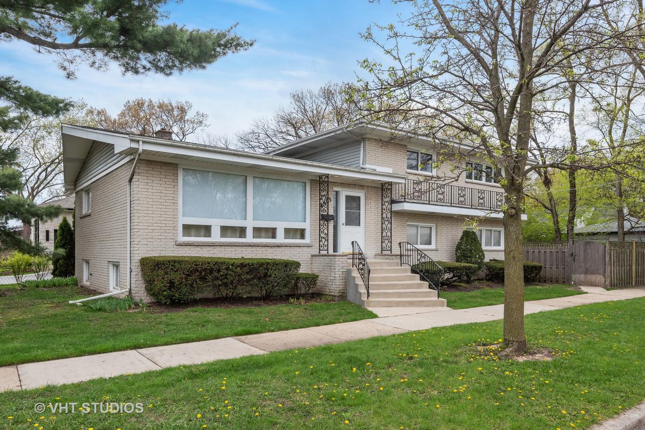 4303 Payne St., Skokie, IL 60076
