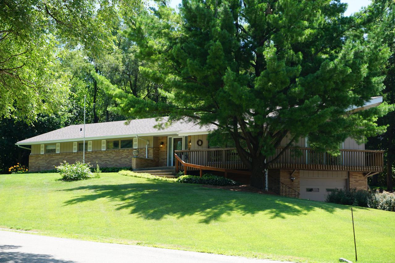 5305 Port Dr., Roscoe, IL 61073
