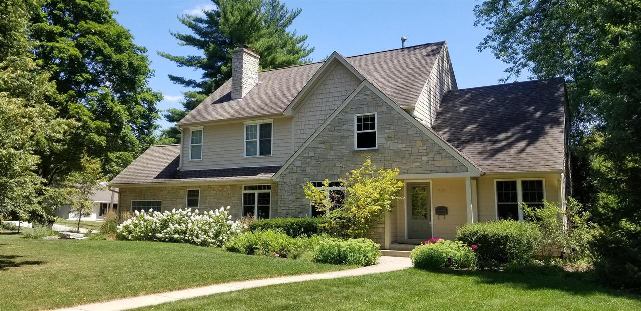 705 Dow Ave., Geneva, IL 60134