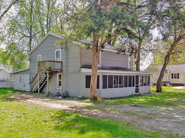 1004 Carroll Ave., Urbana, IL 61802