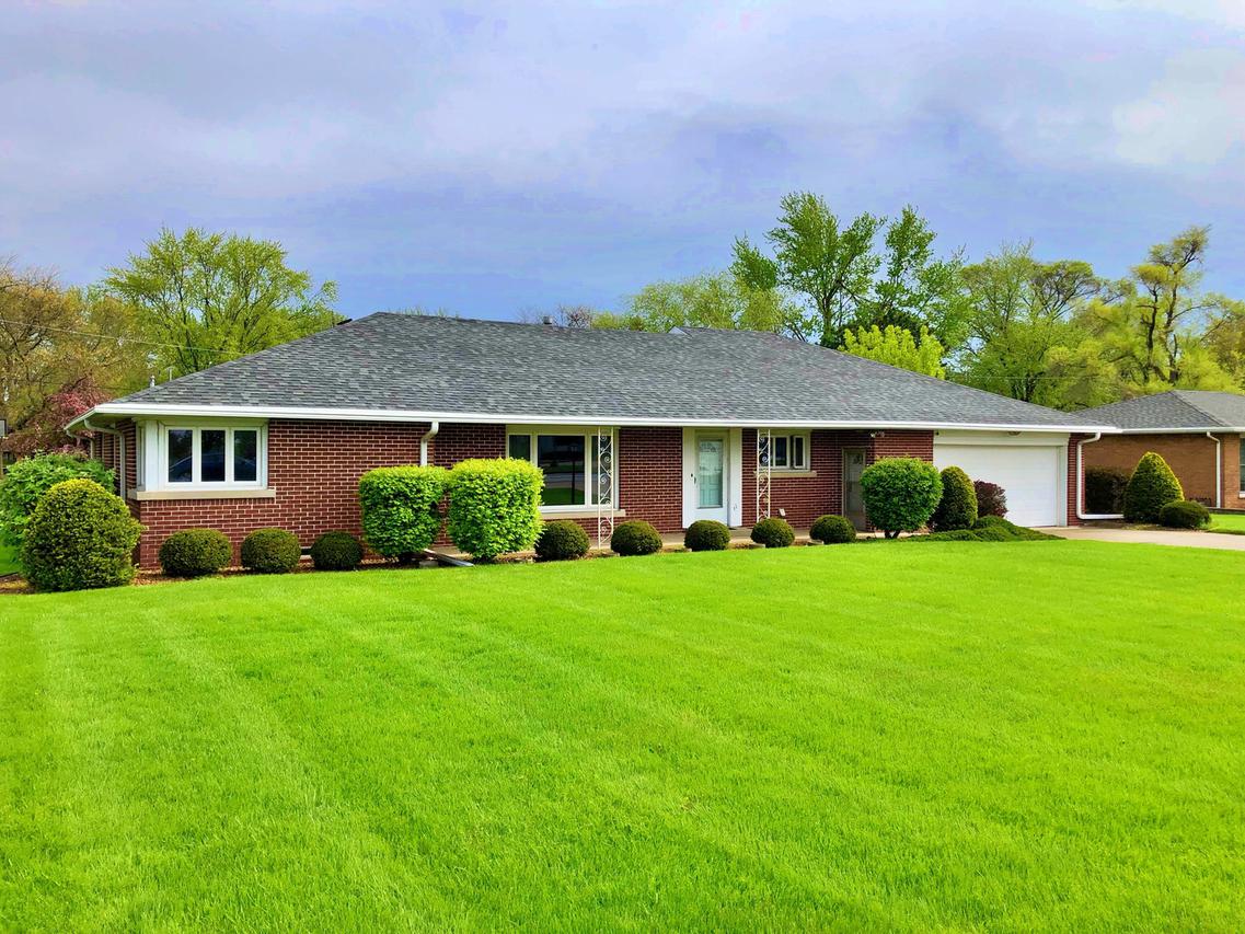 567 W Division St., Manteno, IL 60950