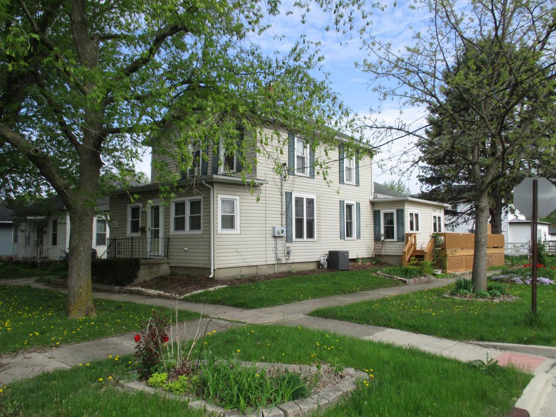 300 W Superior St., Ottawa, IL 61350