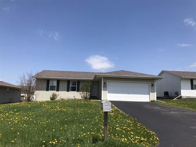 3064 Warwickshire Dr., Machesney Park, IL 61115