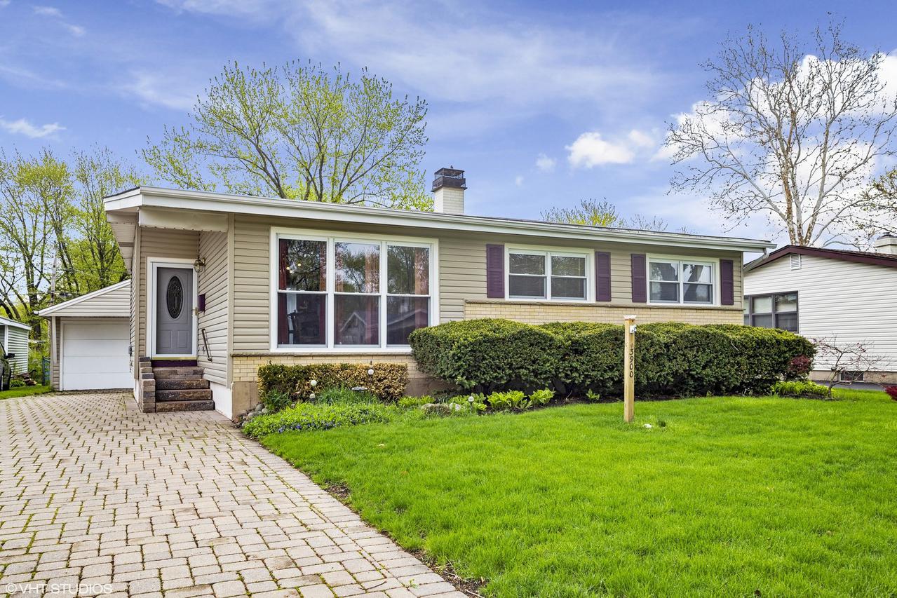 3900 Eagle Ln., Rolling Meadows, IL 60008