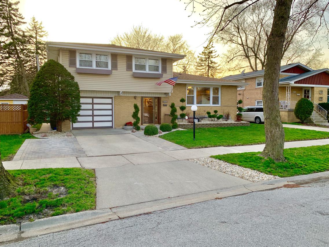 14658 Parkside Dr., Dolton, IL 60419