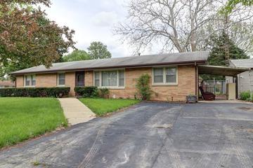 2206 Walters Dr., Champaign, IL 61821
