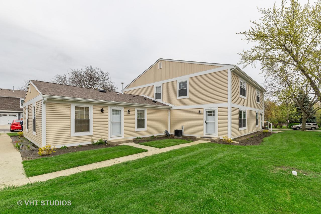 305 Somerset Ln., Vernon Hills, IL 60061